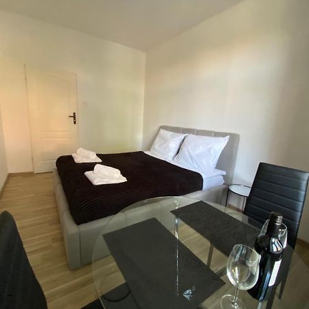 Vip Rooms Apartment Stary Toruń Exteriör bild